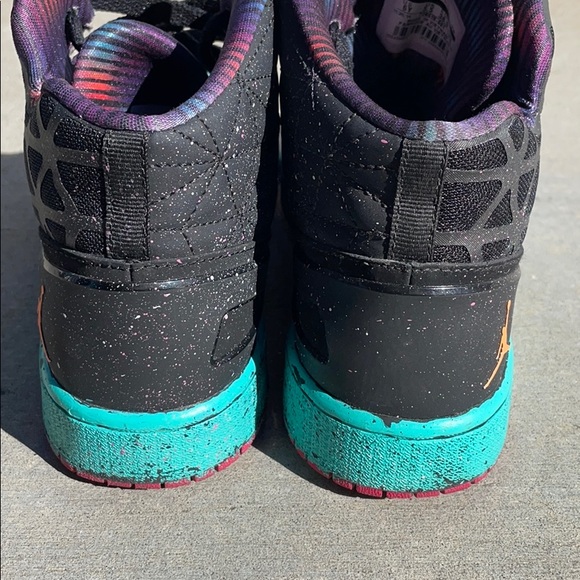 COPY - Super rare Teal and black Jordan’s 🔥🔥🔥 - Picture 9 of 10